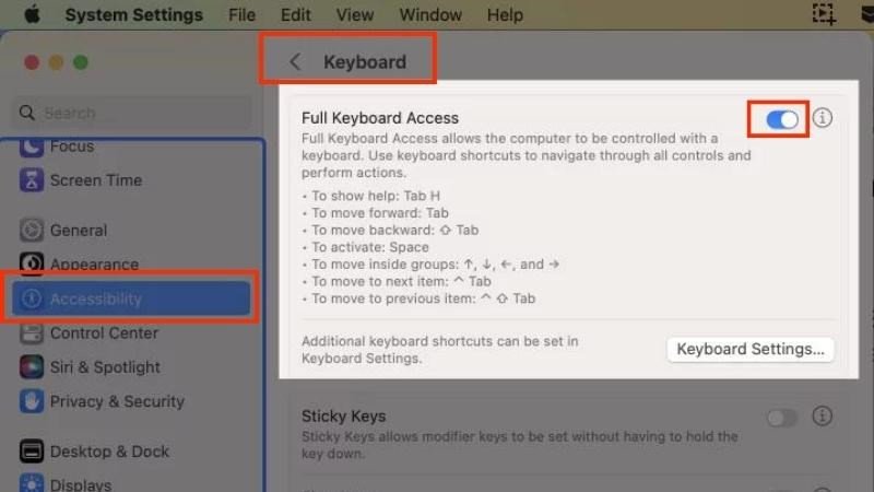 Bật tính năng "Full Keyboard Access" trong cài đặt Accessibility để điều khiển MacBook bằng bàn phím, hỗ trợ kết nối chuột Bluetooth