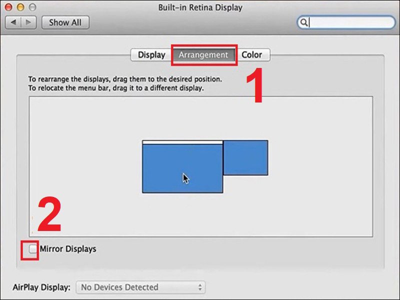 Chọn tab Arrangement và đánh dấu vào ô Mirror Displays để phản chiếu màn hình MacBook