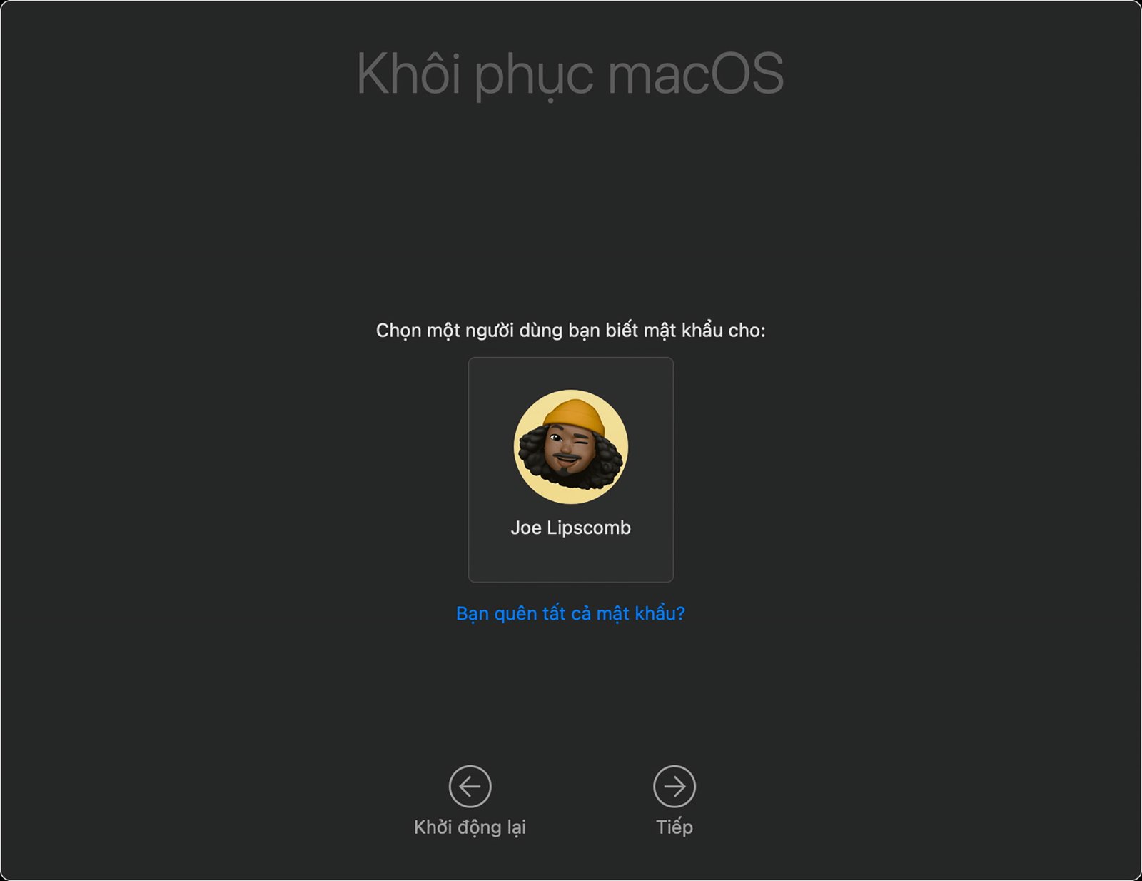Cửa sổ chọn người dùng khi truy cập chế độ Khôi phục trên MacBook.