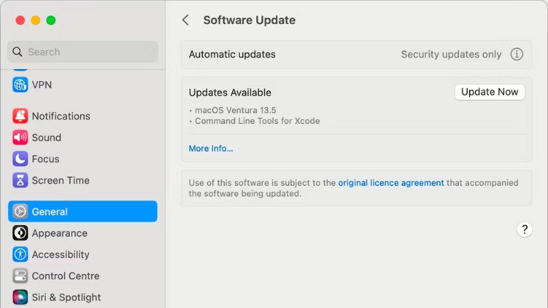 Giao diện cập nhật phần mềm trong Cài đặt Hệ thống macOS, nơi người dùng kiểm tra và cài đặt bản cập nhật để khắc phục lỗi không bật chế độ sleep khi gập MacBook.