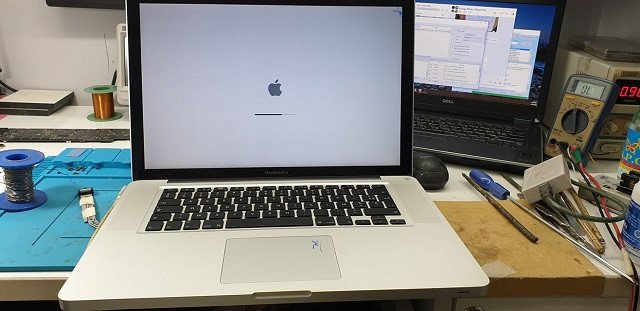 Hình ảnh chi tiết mainboard Macbook bị lỗi, cần được khắc phục bởi dịch vụ sửa Macbook uy tín TPHCM