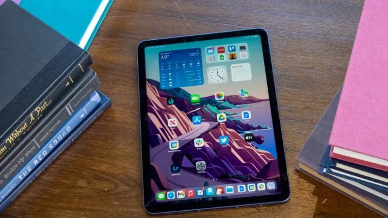 iPad cơ bản với màn hình lớn, lý tưởng cho nhu cầu giải trí và học tập