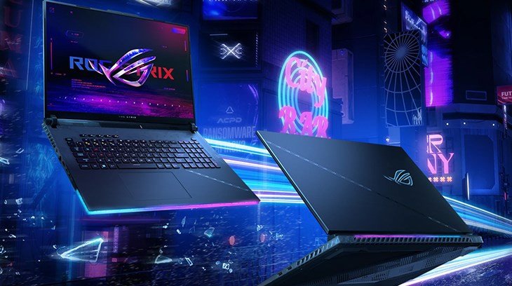 Laptop Asus Gaming ROG Strix SCAR 18 G834JY i9 13980HX với màn hình lớn và bàn phím RGB, thể hiện sự mạnh mẽ của một laptop gaming cao cấp