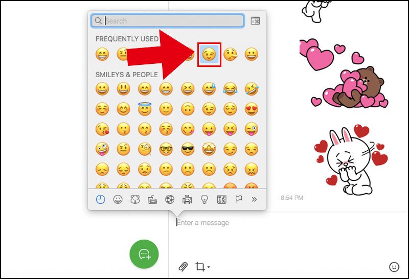 Lựa chọn và bấm icon từ bảng biểu tượng cảm xúc trên MacBook