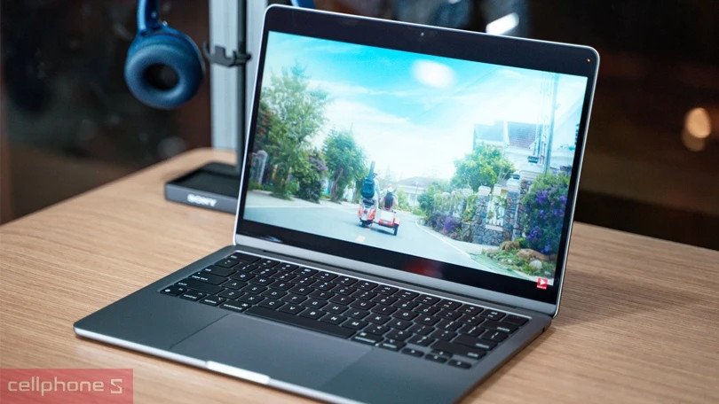 Macbook Air M2 màn hình Liquid Retina