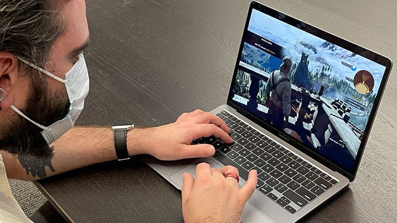 MacBook Intel tương thích để cài Windows 11 qua Boot Camp, khác biệt với chip Apple Silicon