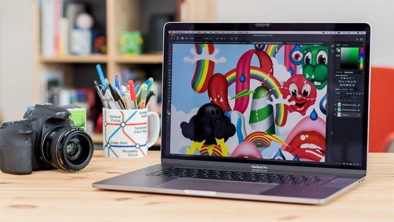 MacBook Pro là lựa chọn lý tưởng cho các chuyên gia đồ họa, dựng phim, lập trình