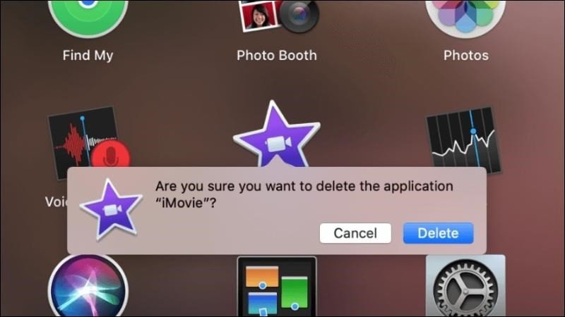 Màn hình MacBook Pro hiển thị các ứng dụng đang chạy, gợi ý kiểm tra xung đột phần mềm gây lỗi màn hình.