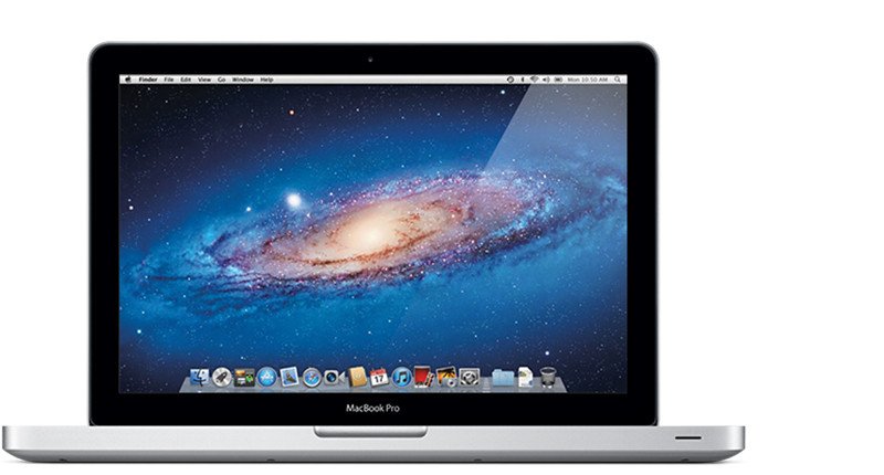 Mặt trước của MacBook Pro 13 inch, ra mắt vào giữa năm 2012. Hình ảnh này là một tài liệu tham khảo khi bạn cần kiểm tra số serial MacBook Pro để tìm hiểu về đời máy này.