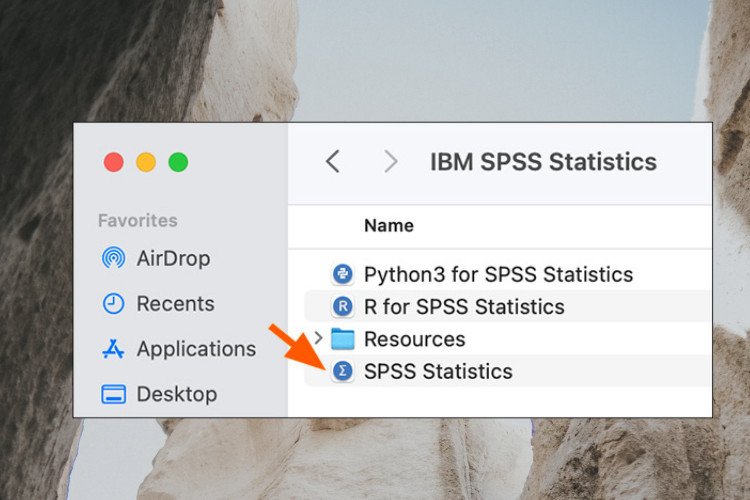 Mở ứng dụng IBM SPSS Statistics từ thư mục Applications để kích hoạt