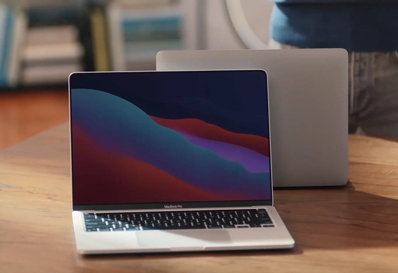 Mức giá của MacBook Pro M1 và M2