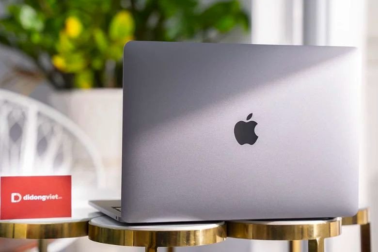 Người dùng cân nhắc mua MacBook Air M1 sau khi Apple ngừng sản xuất, tìm kiếm thông tin về macbook m1 ra mắt khi nào