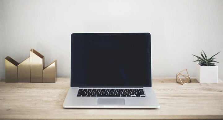 Người dùng đang quên mật khẩu MacBook Pro và cần hỗ trợ
