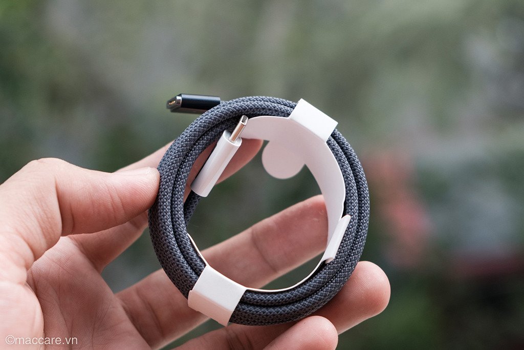 Sợi cáp sạc MagSafe 3 màu Midnight dành cho MacBook Air M2 chính hãng Apple