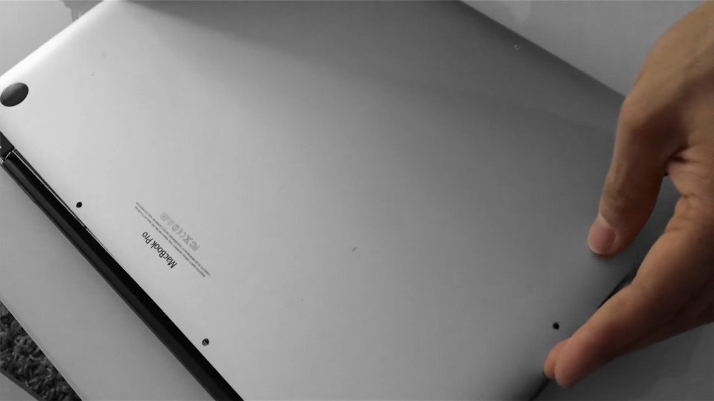 Vị trí ốc nắp đáy MacBook Pro A1398